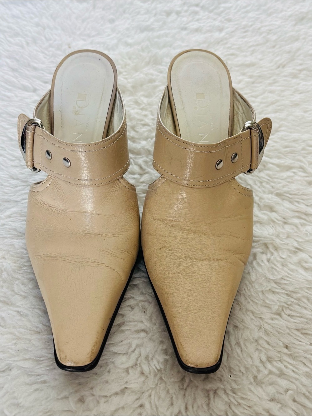 Diana Ginza Japan Cream Leather Pointed-Toe Mule with Buckle Strap sz 24cm US 7
